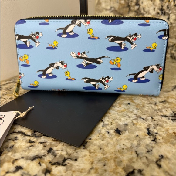 Warner Bros. Blue Wallet - Picture 3 of 7